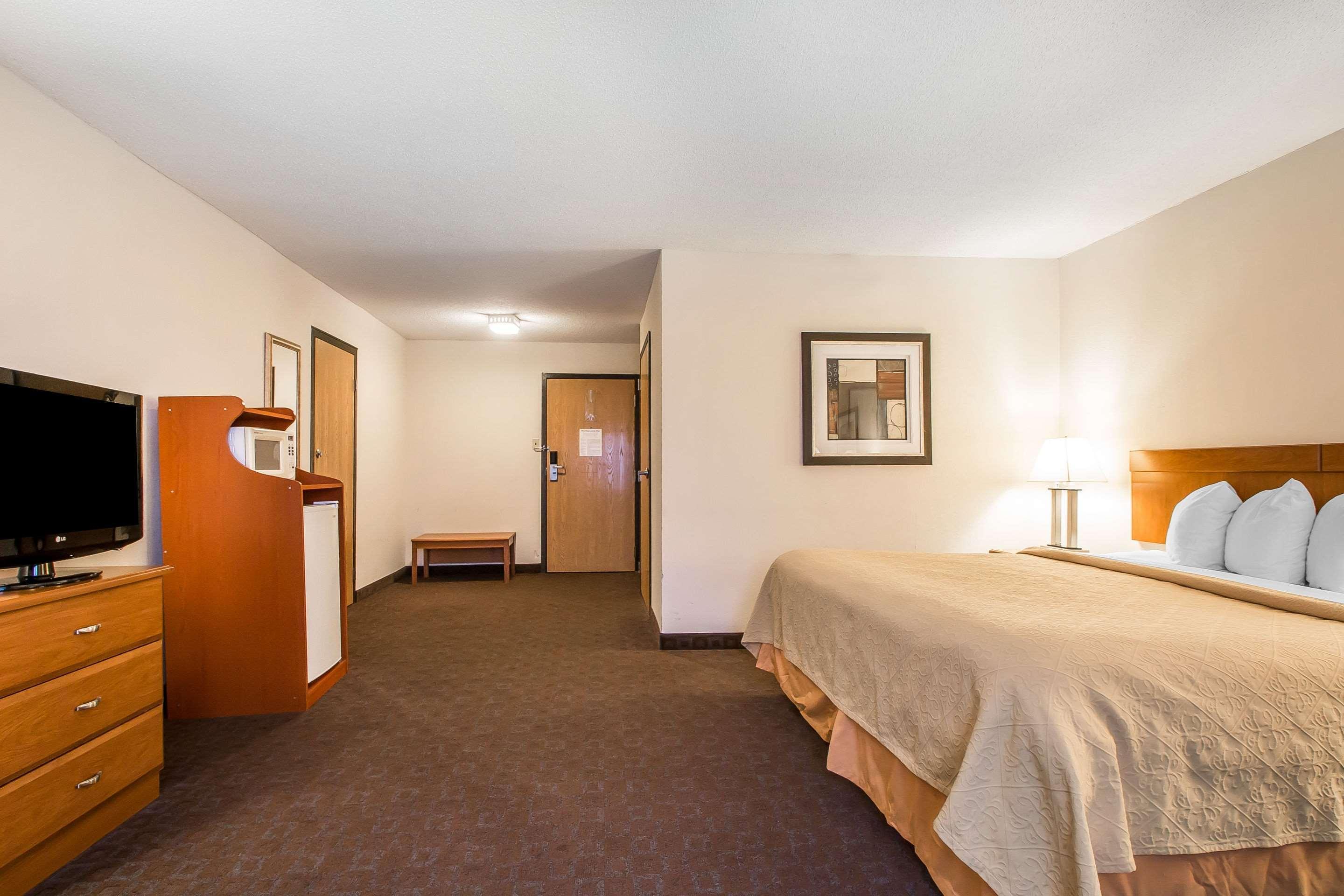 Quality Inn Morris I-80 Экстерьер фото
