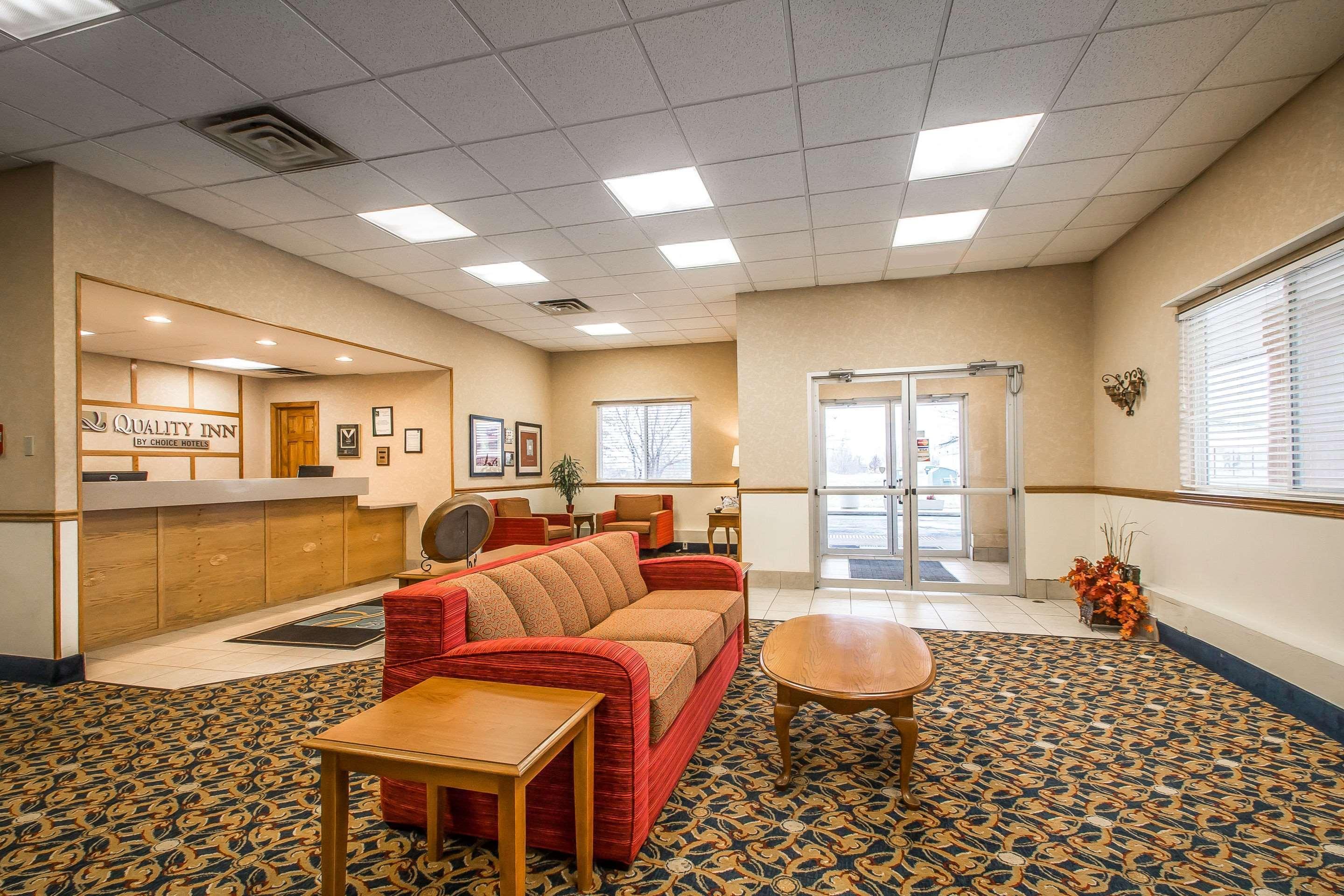 Quality Inn Morris I-80 Экстерьер фото