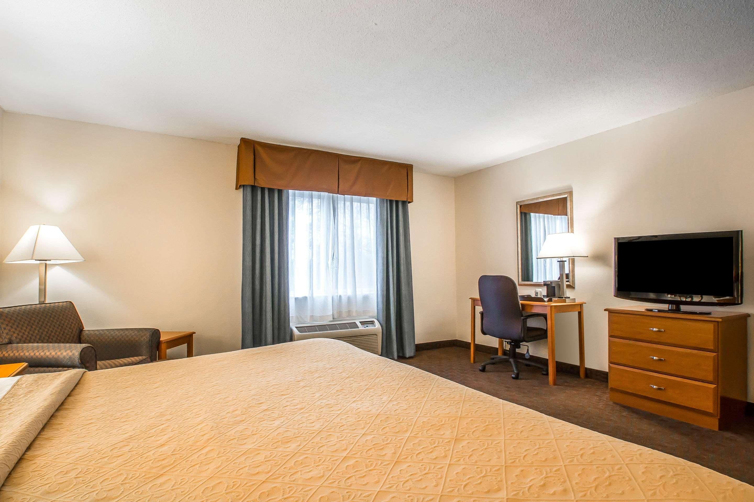 Quality Inn Morris I-80 Экстерьер фото