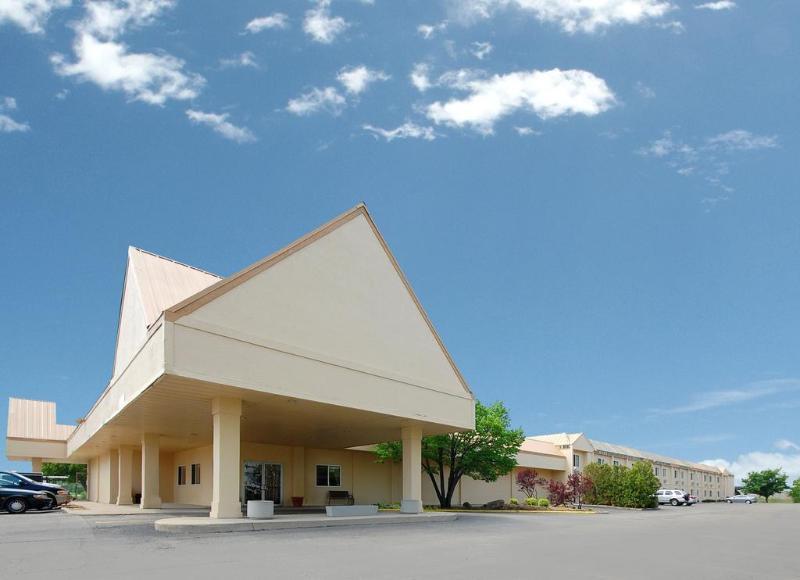 Quality Inn Morris I-80 Экстерьер фото